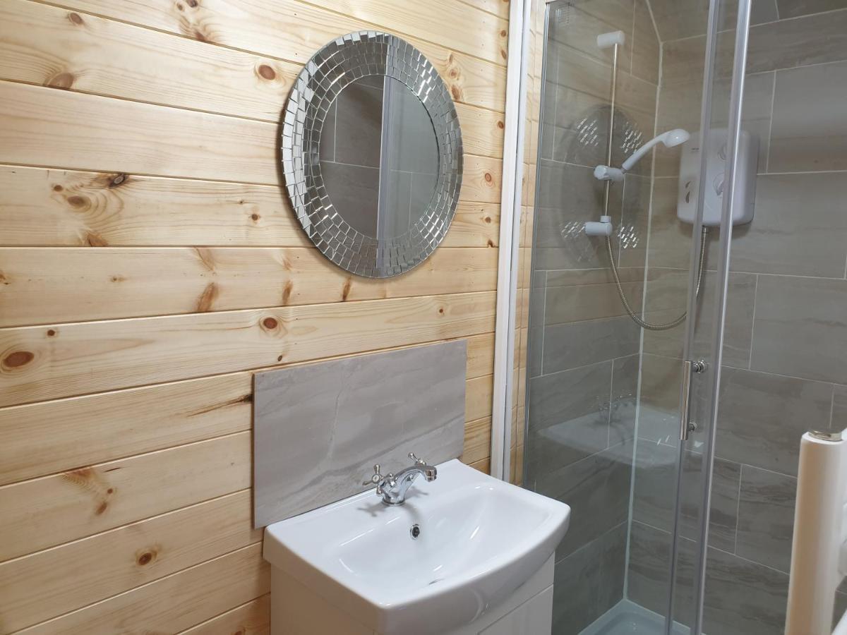 The Hive - Unique Log Cabin With Wood Burning Stove Ludchurch Exterior foto