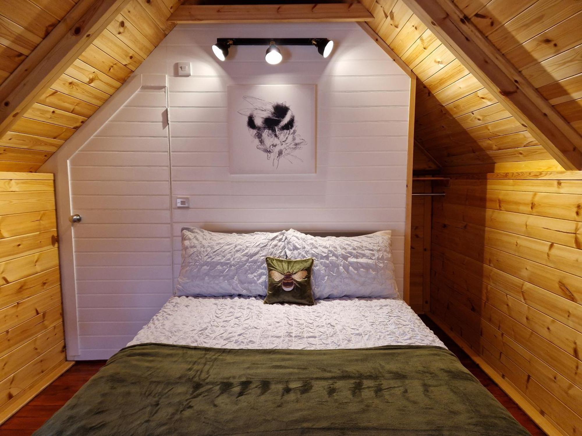 The Hive - Unique Log Cabin With Wood Burning Stove Ludchurch Exterior foto